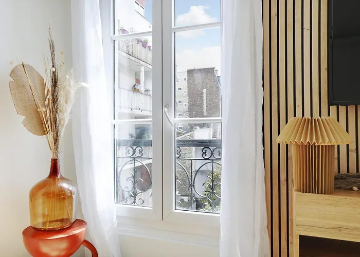 13 - Beautiful L013 París